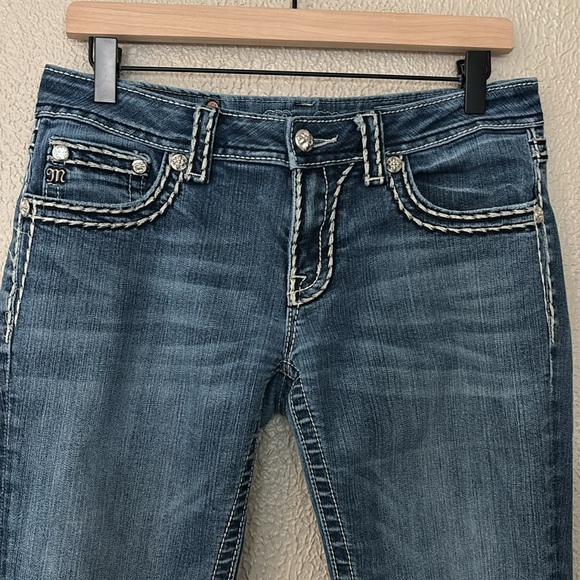 Women’s Miss Me Loose Saddle Stitch Border Boot Cut Jeans, 30” Waist Medium Wash - Picture 2 of 11